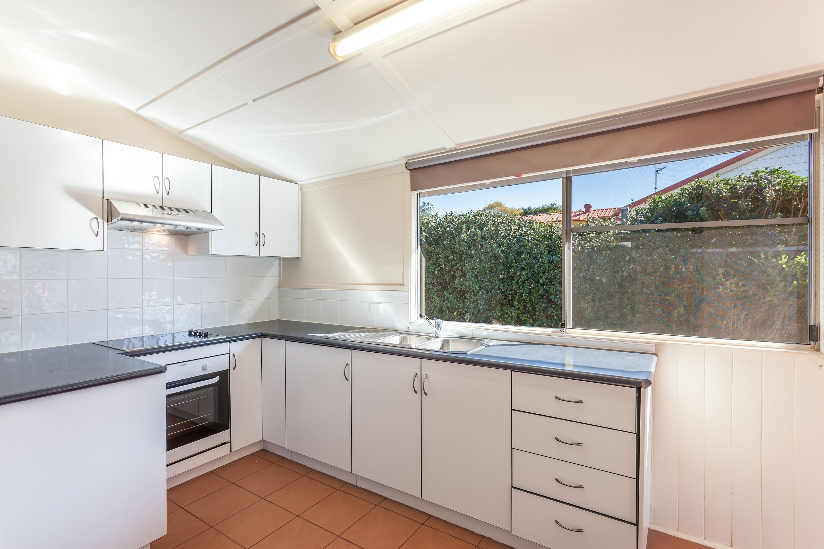 16 Charles Street, Newtown, QLD 4350