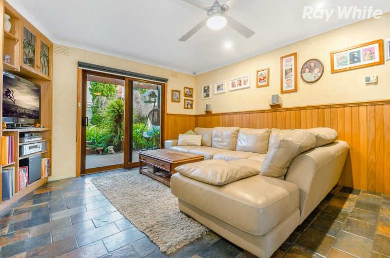 20 Chestnut Avenue, Ferntree Gully, VIC 3156