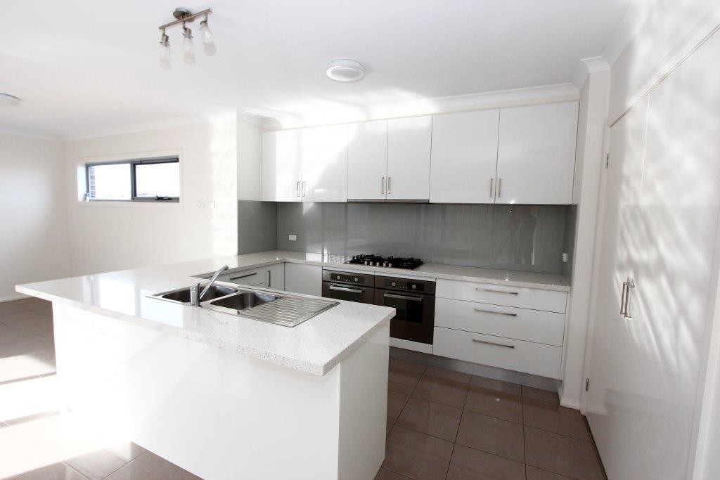 2 Karrakatta Grove, Highton, VIC 3216