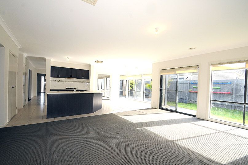 30 Lily Way, Skye, VIC 3977