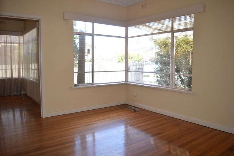 369 Bay Road, Cheltenham, VIC 3192