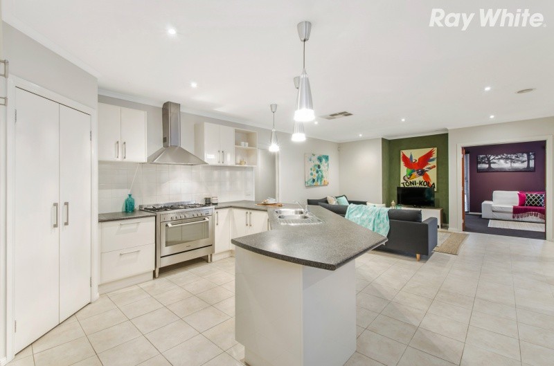 8 Ellendale Street, Rowville, VIC 3178