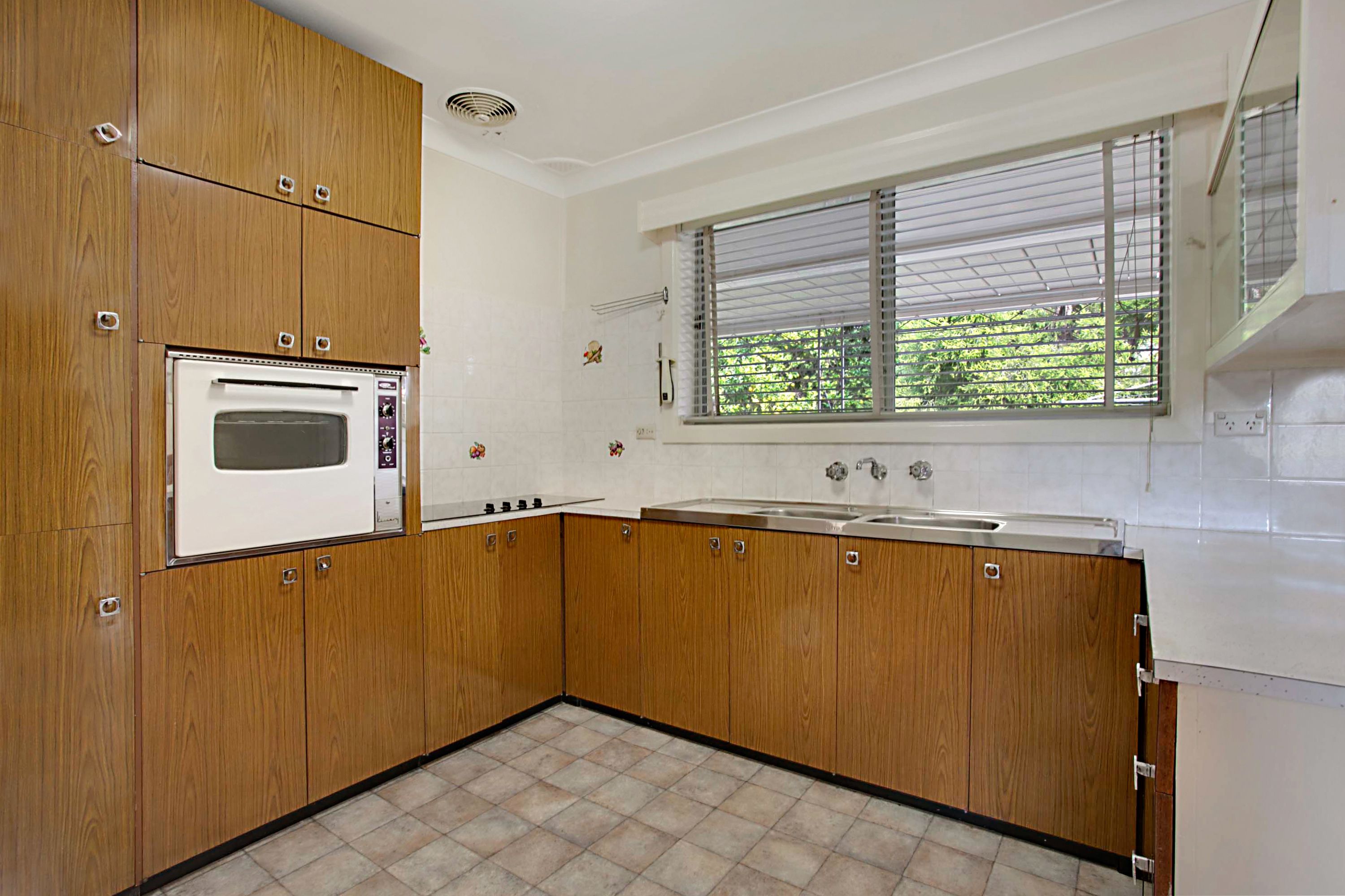 4 Kennedy Drive, South Penrith, NSW 2750
