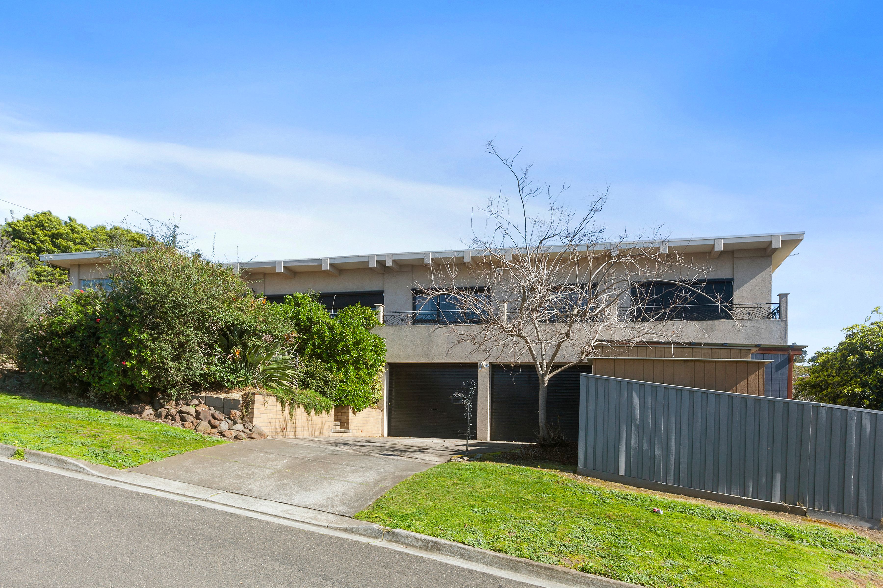 2 Melrose Avenue, Highton, VIC 3216
