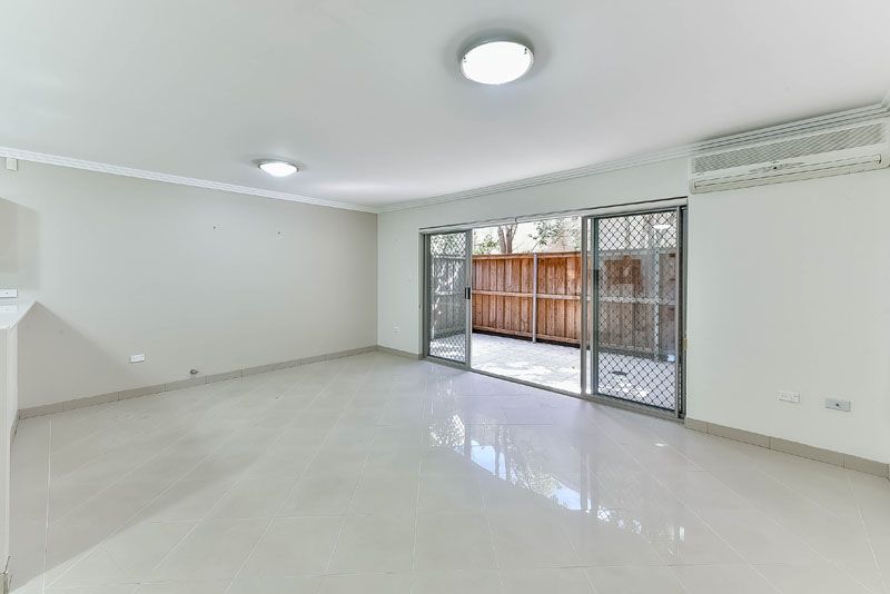 10/13 Chamberlain Street, Campbelltown, NSW 2560