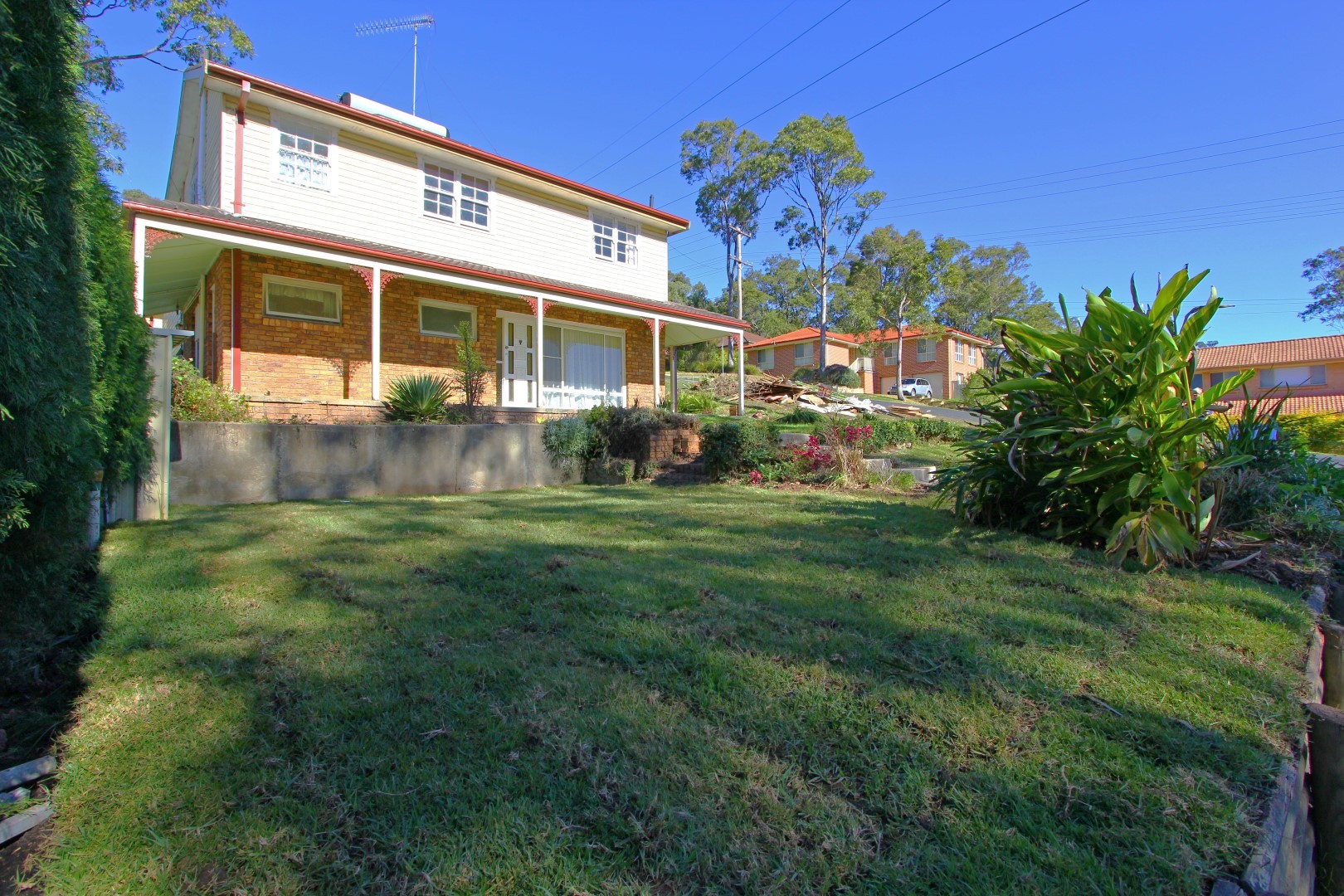 15 West Street, Watanobbi, NSW 2259