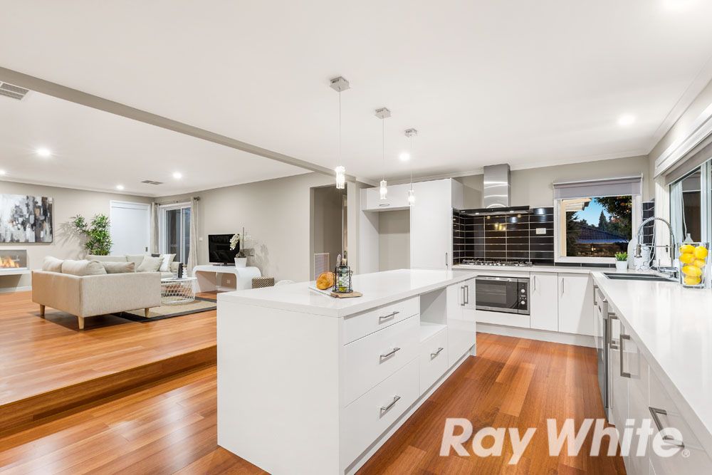 18 Greenock Crescent, Wantirna, VIC 3152