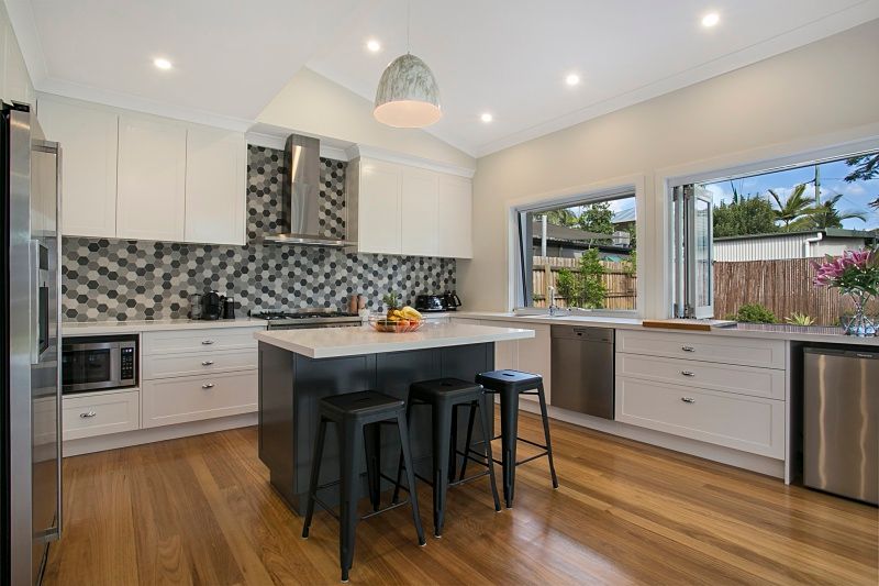 6 Randolph Street, Graceville, QLD 4075