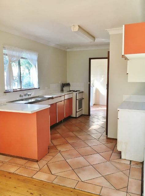11 Kala Avenue, Budgewoi, NSW 2262