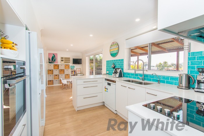 40 Ian Street, Eleebana, NSW 2282