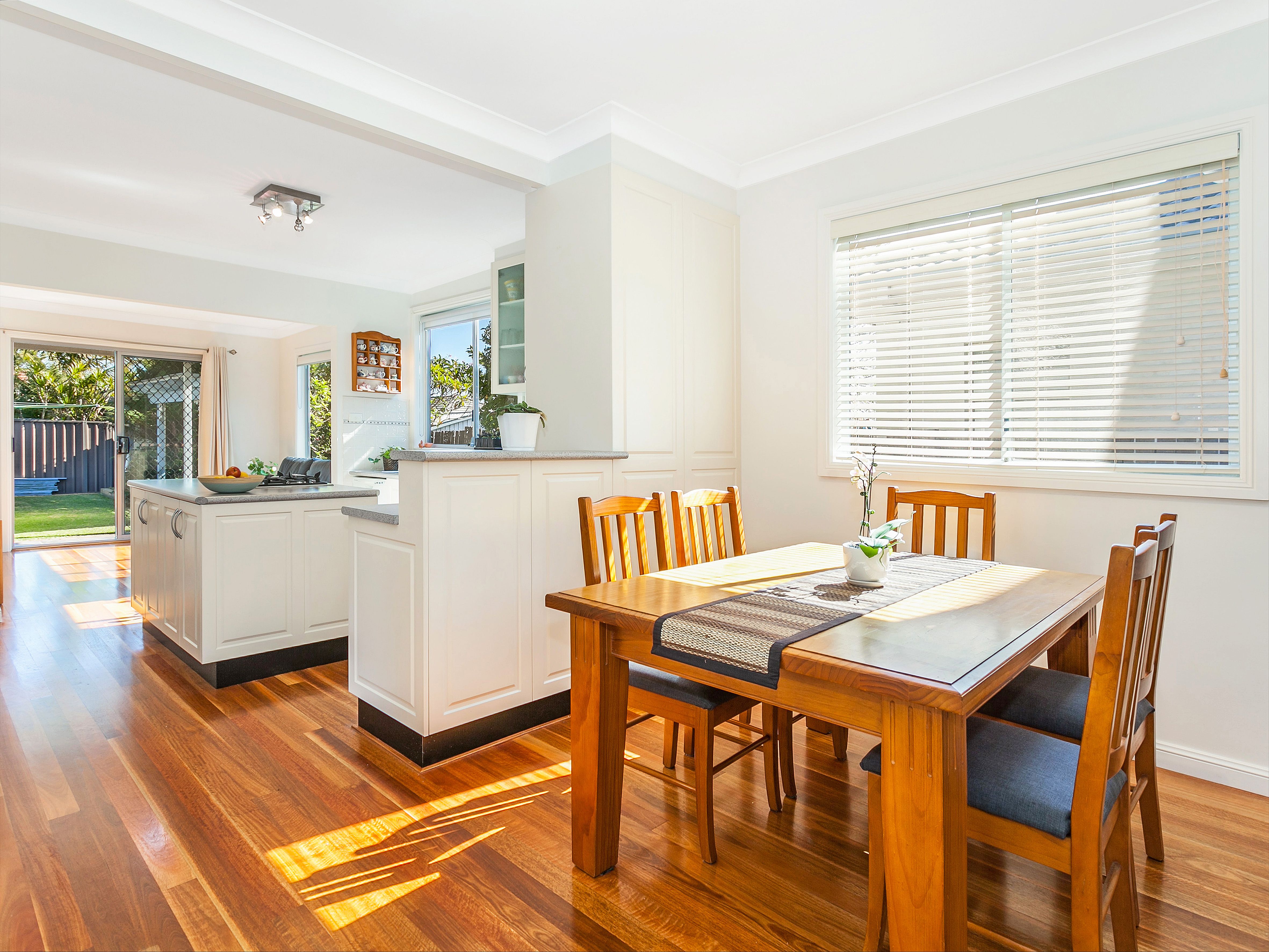 39 Parklands Avenue, Heathcote, NSW 2233
