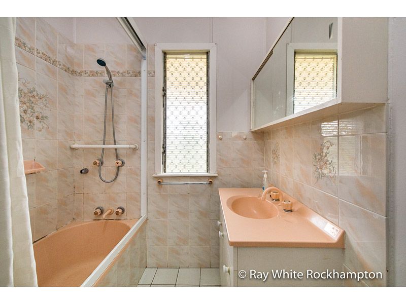 9 Luck Avenue, Wandal, QLD 4700