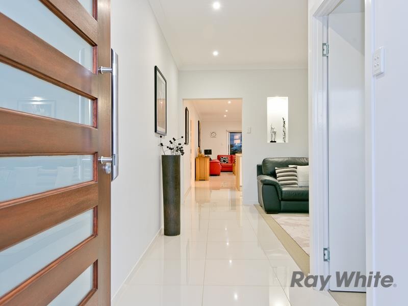 33 Pallas Parade, Warner, QLD 4500