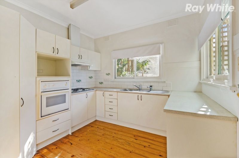 105 Alexander Avenue, Upwey, VIC 3158