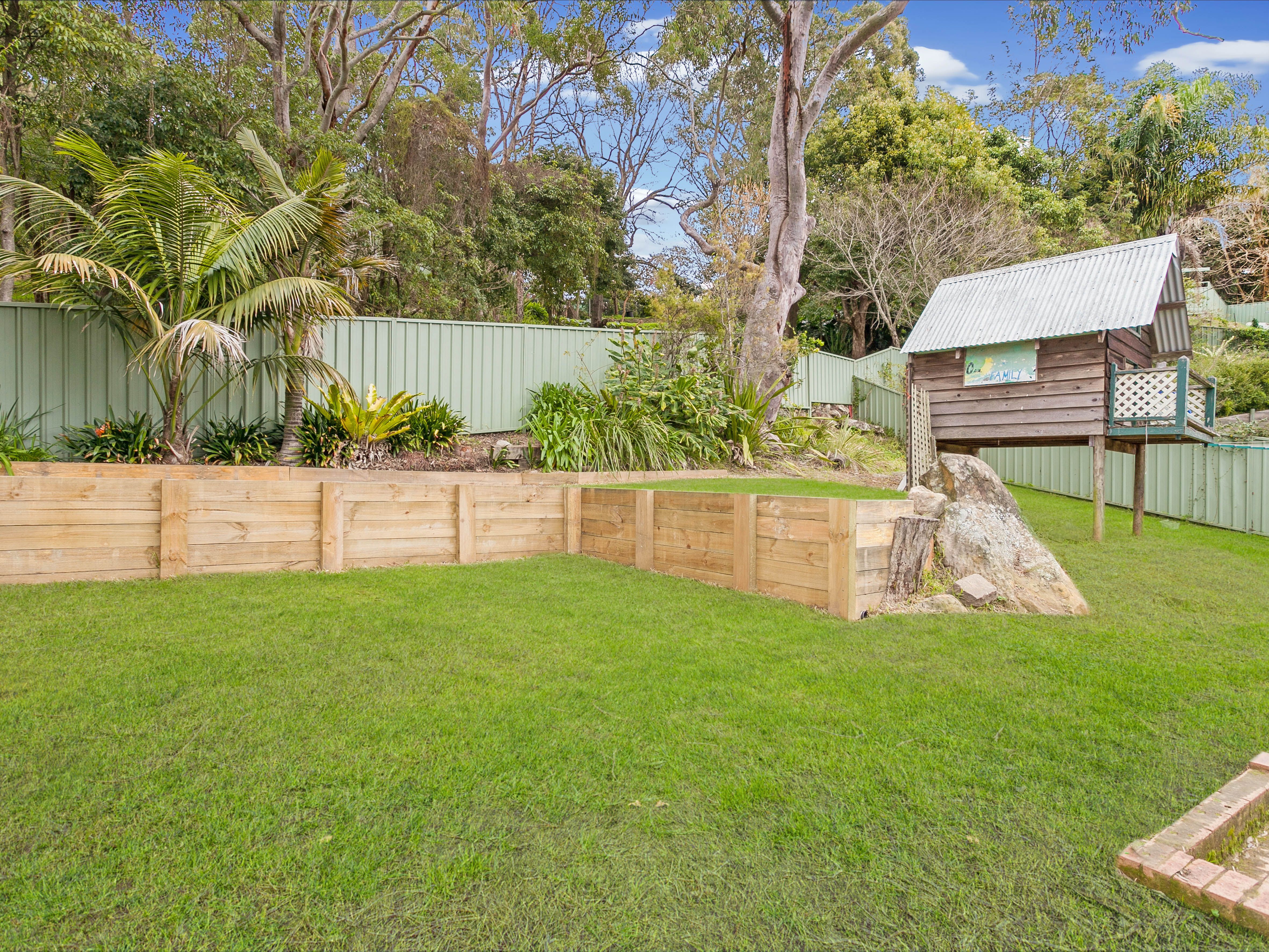 32 The Crescent, Helensburgh, NSW 2508