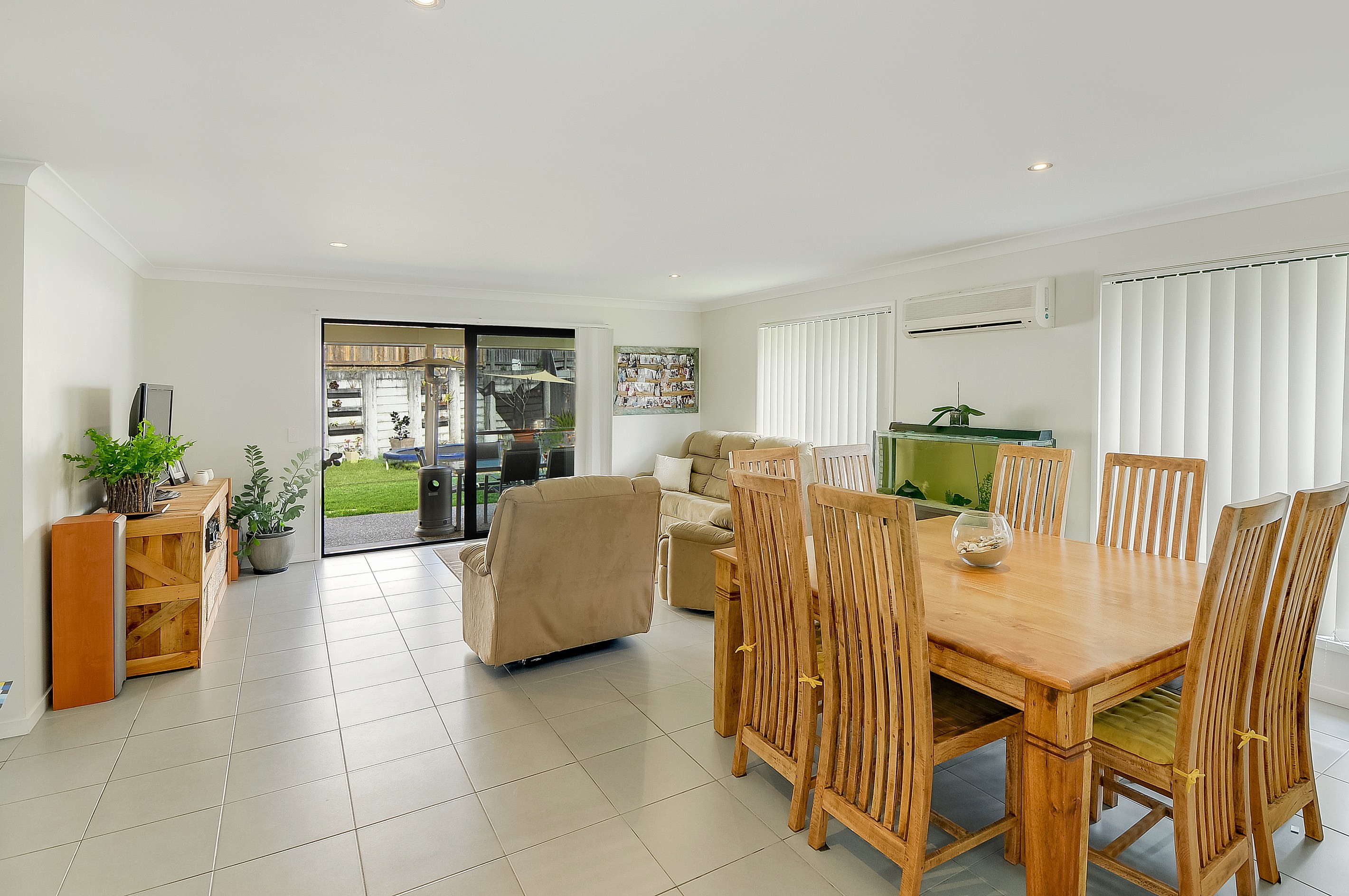 9 Middle Park Street, Little Mountain, QLD 4551