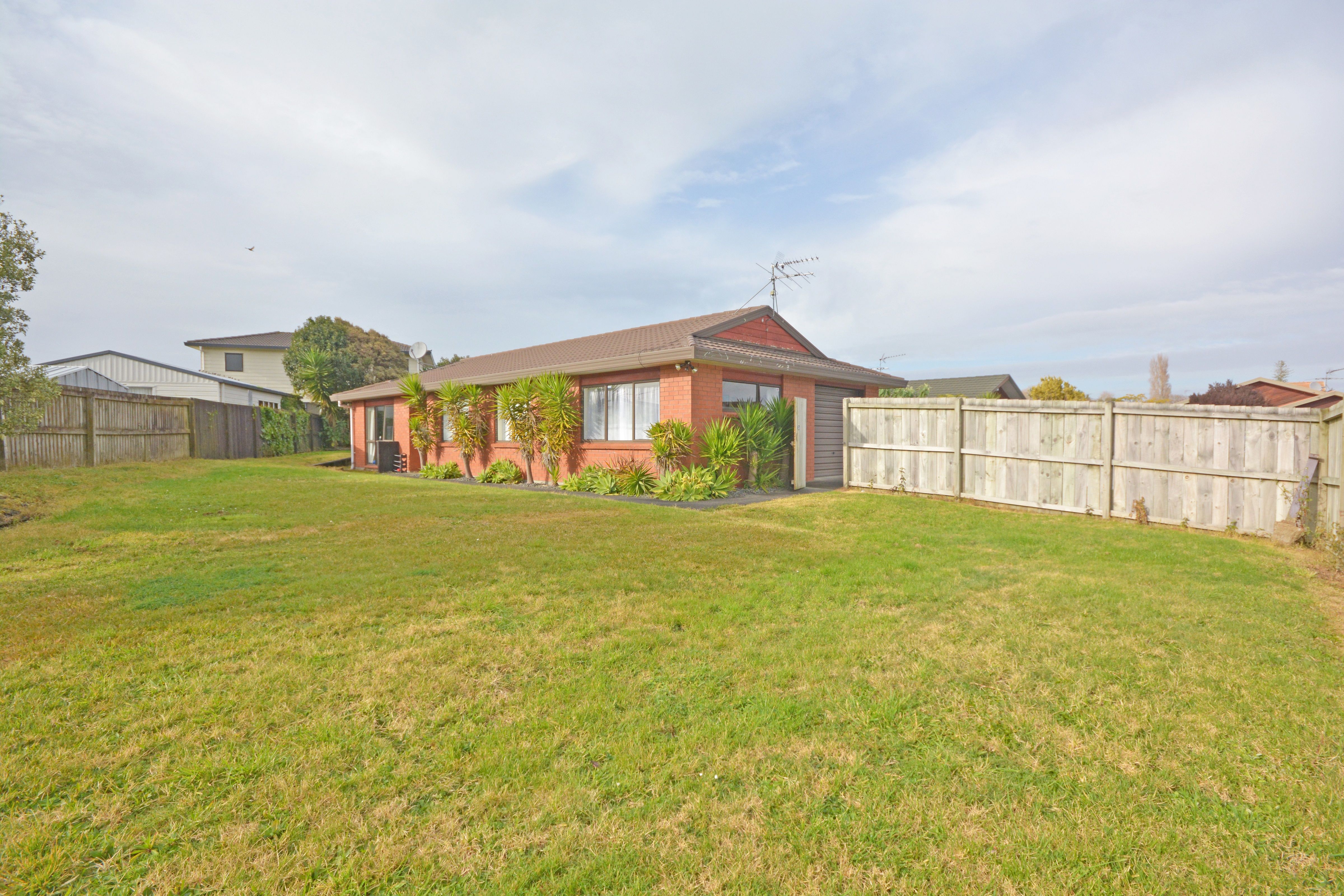 6 Serai Place, Clover Park, Manukau City