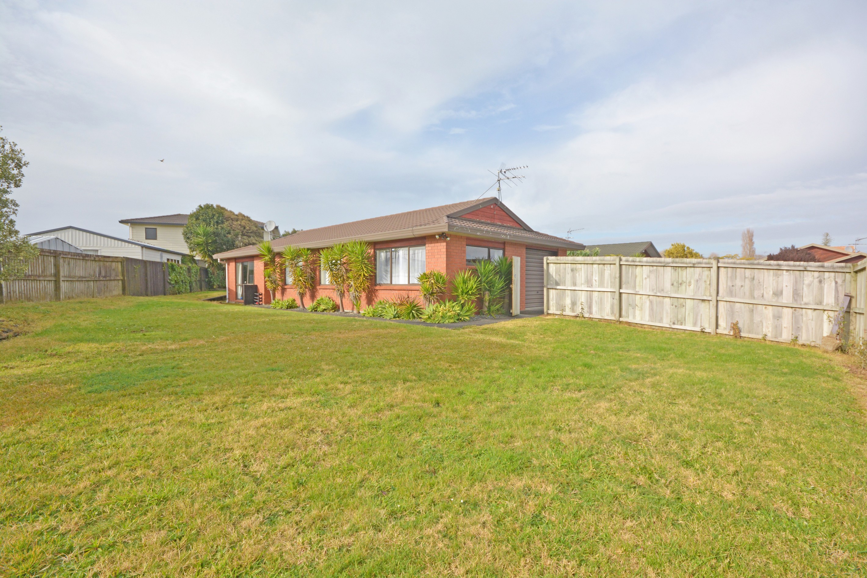 6 Serai Place, Clover Park, Manukau City