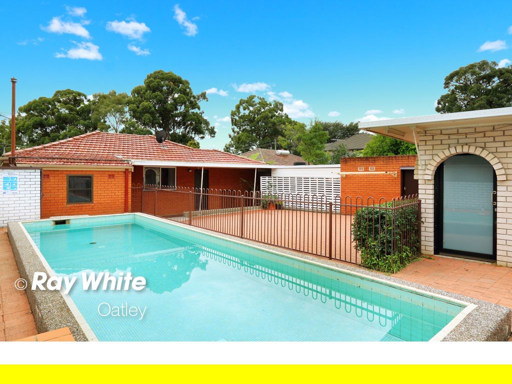 20 Kerrie Crescent, Peakhurst, NSW 2210