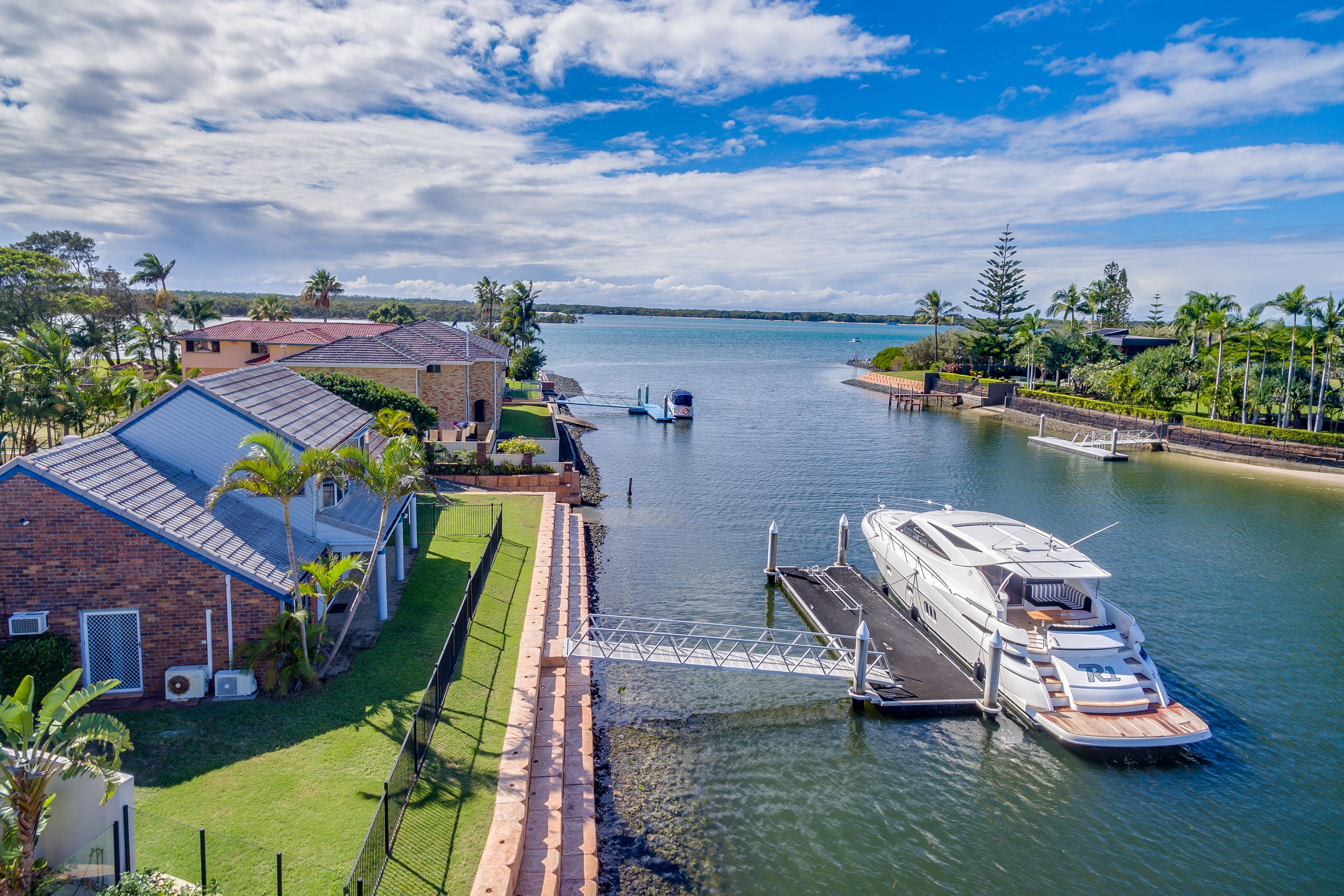 6 Sepik Place, Runaway Bay, QLD 4216