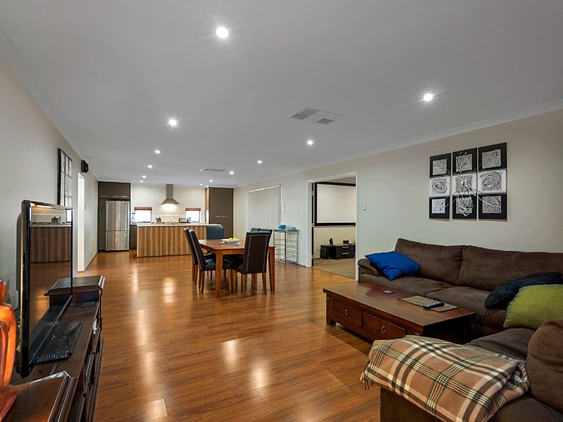 2 Essie Street, Wandina, WA 6530