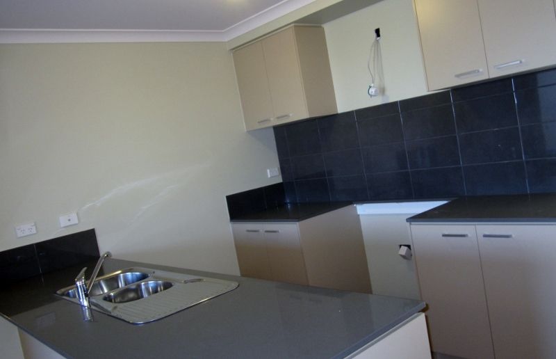 15 Fenix Way, Clyde North, VIC 3978