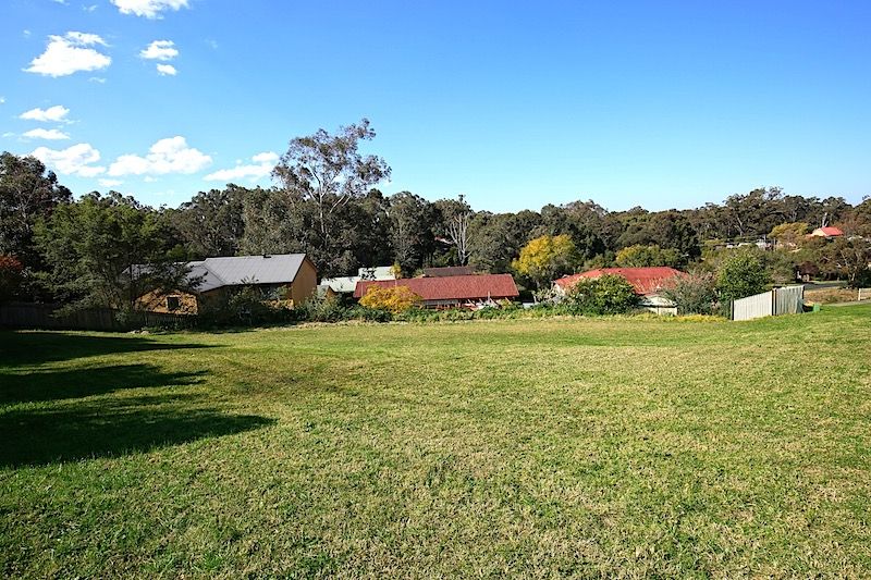 10 Nundah Crescent, Bomaderry, NSW 2541
