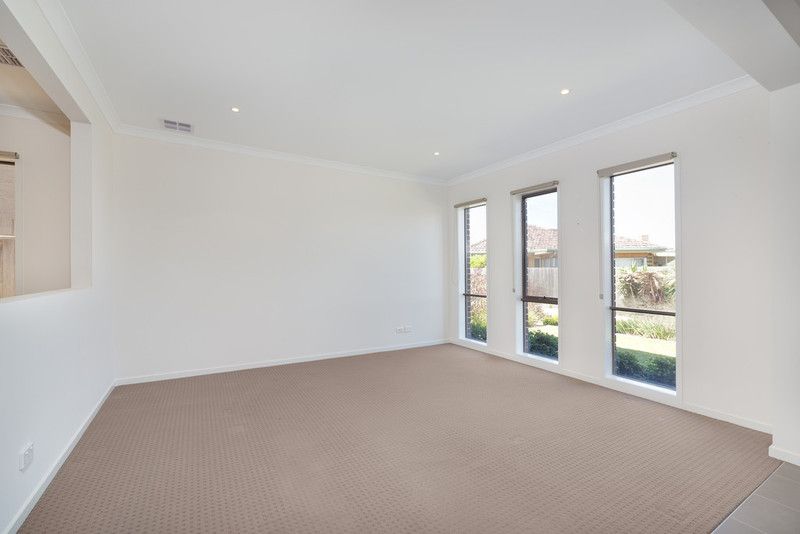 11 Ventnor Street, Chadstone, VIC 3148