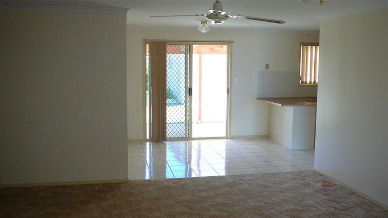 7 Satinay Street, Urangan, QLD 4655