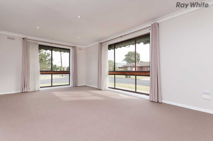 3 Chester Crescent, Deer Park, VIC 3023