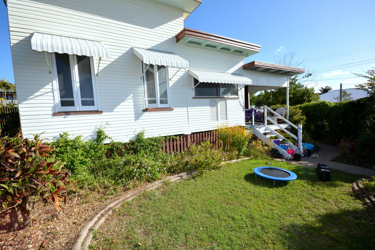 16 Davidson Street, Cooee Bay, QLD 4703