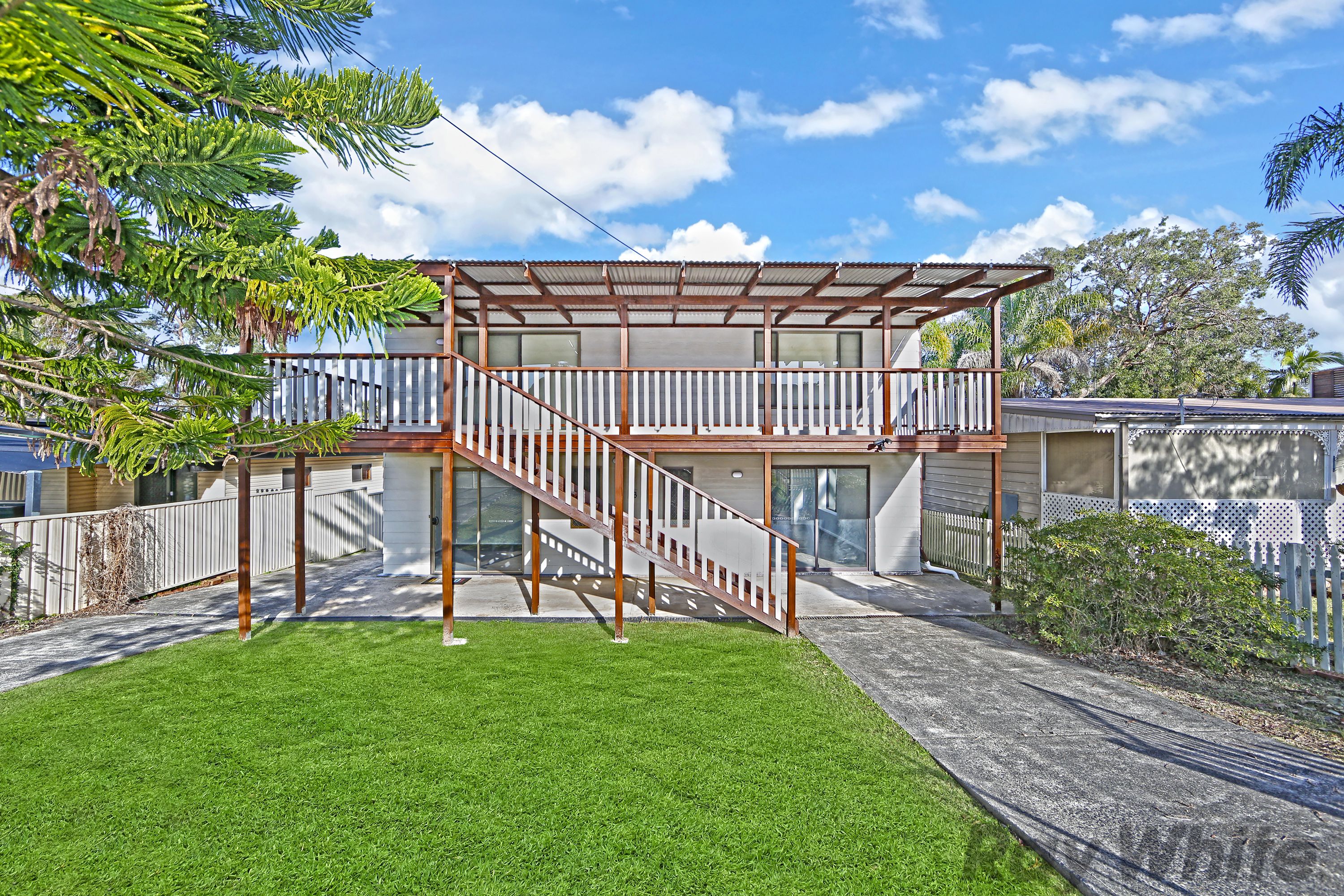 18 Laelana Avenue