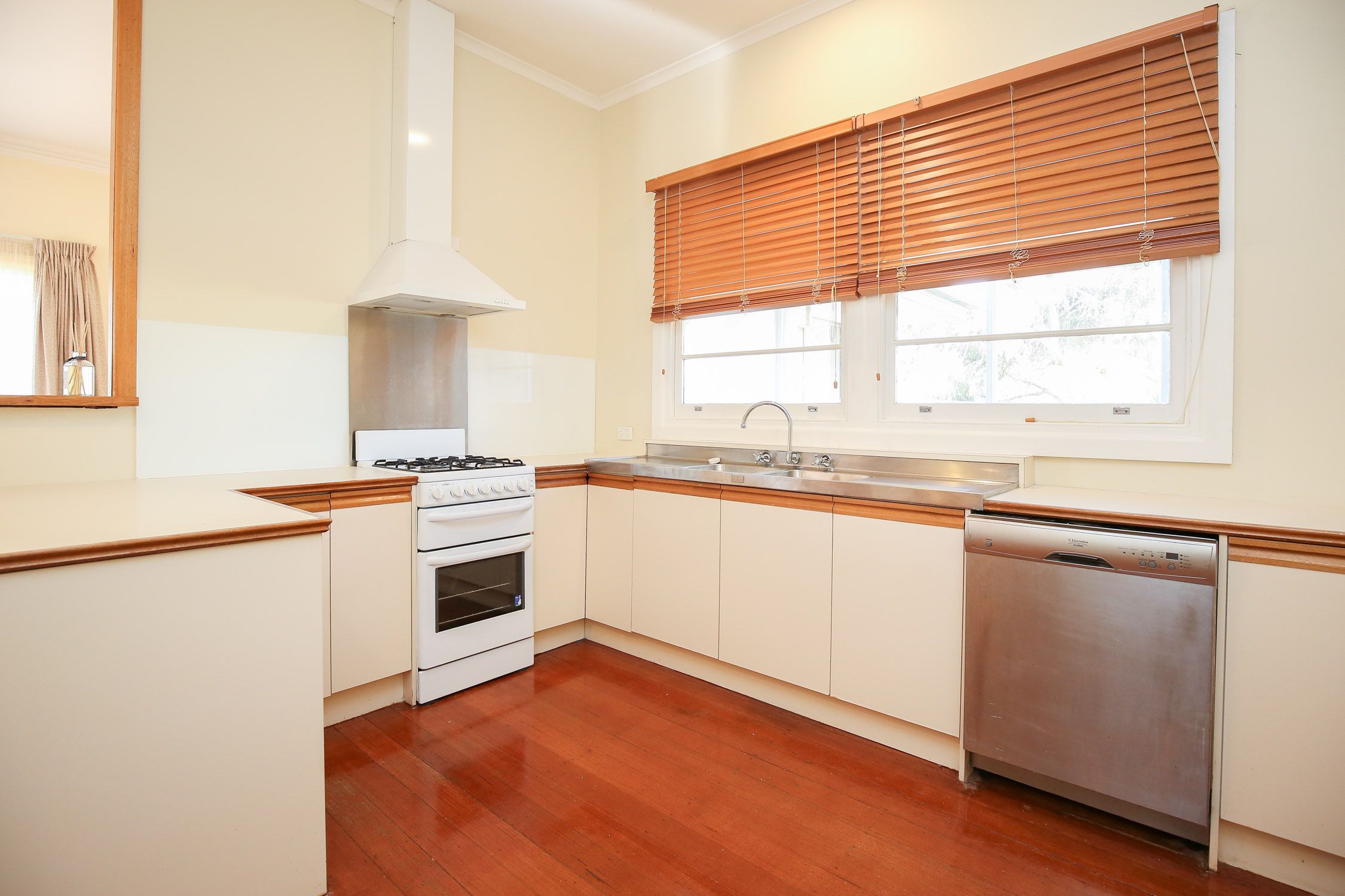 4 Murray Avenue, Mildura, VIC 3500