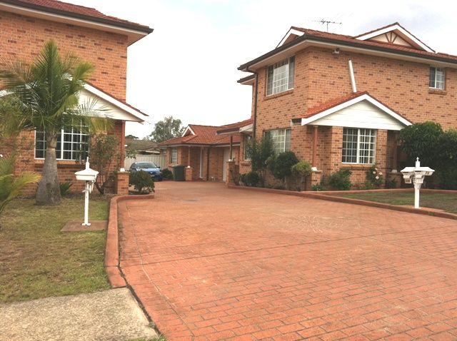 2/72 Boomerang Road, Edensor Park, NSW 2176