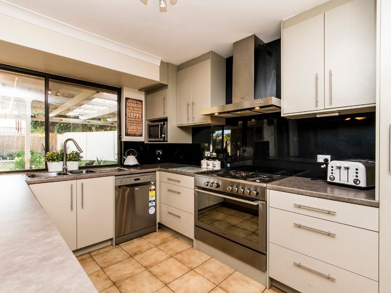 2 Tempest Place, Waikiki, WA 6169