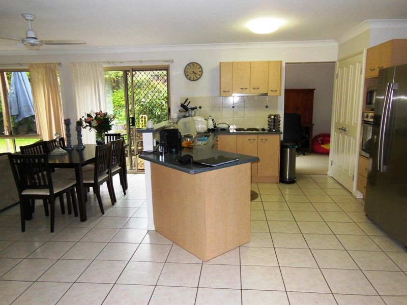 2 Timbertop Court, Little Mountain, QLD 4551