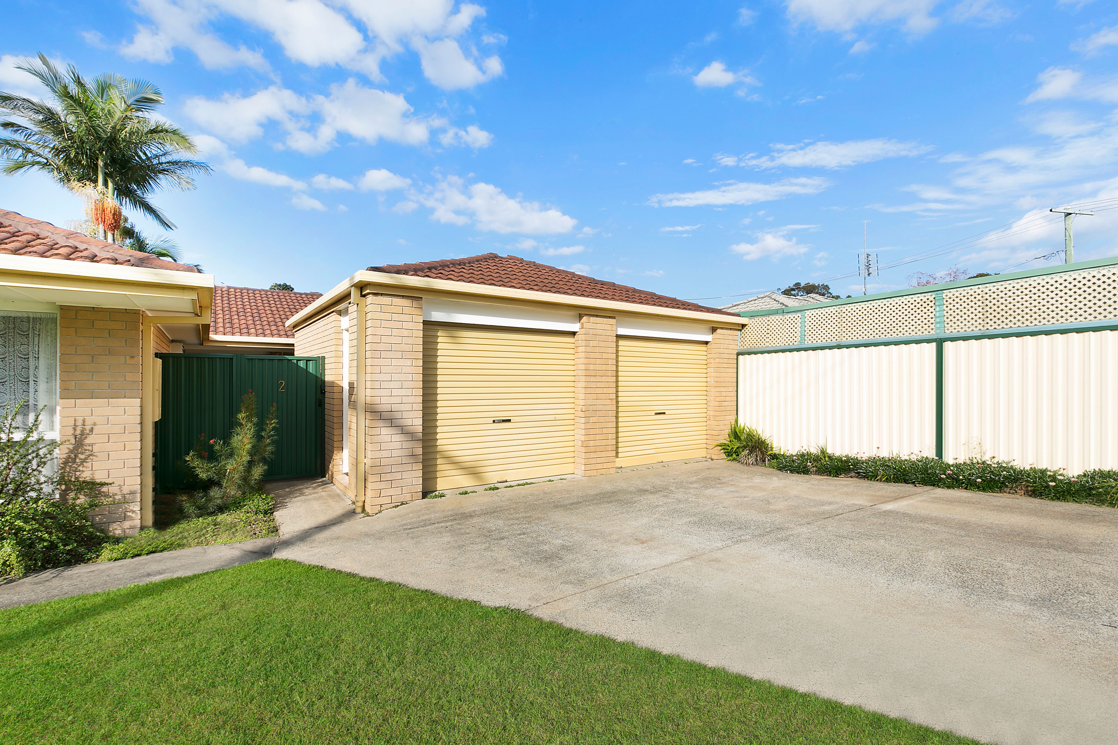 2/19 Binstead Drive, SOUTHPORT, QLD 4215