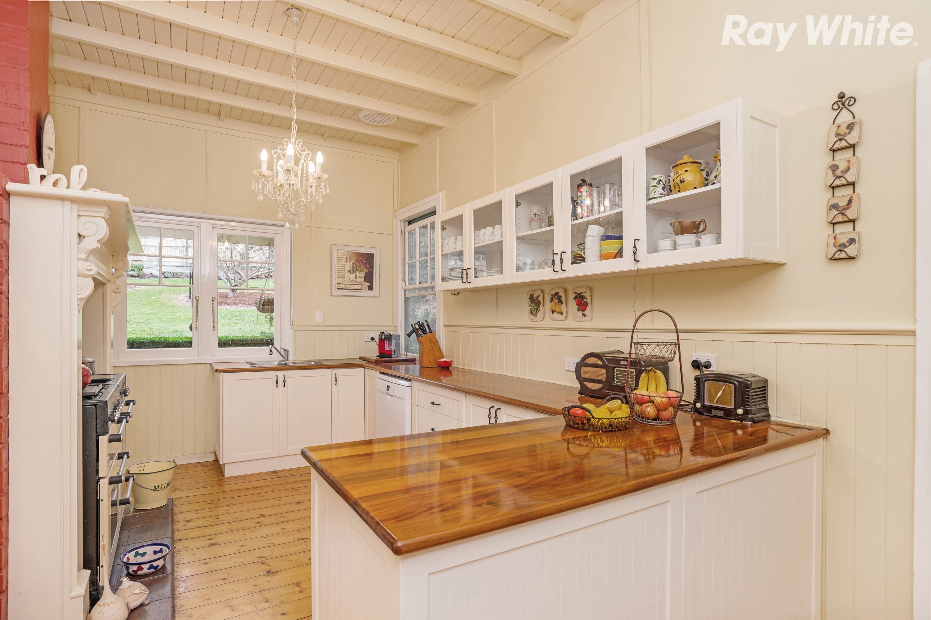 10 St Kilda Avenue, Upwey, VIC 3158