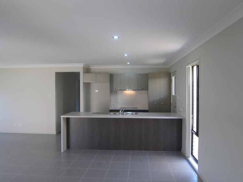 8 Wongabel Close, Waterford, QLD 4133