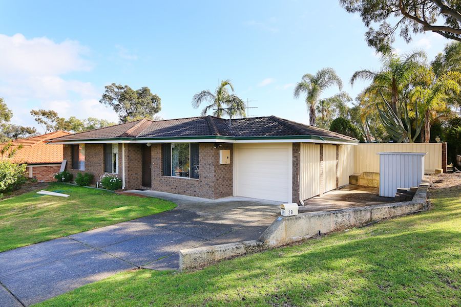 2B Du Maurier Road, North Lake, WA 6163