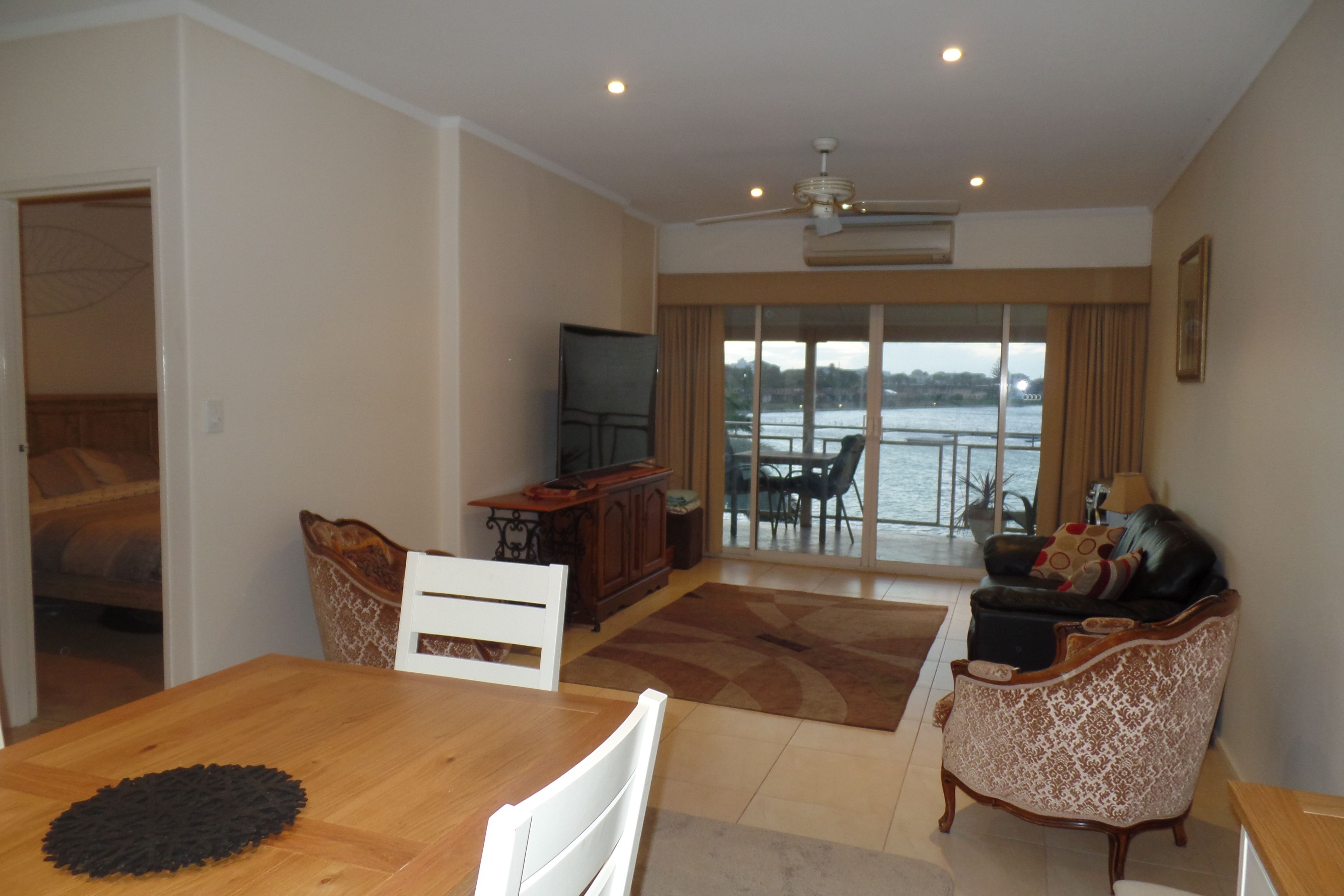 9, 242 Trimmer Parade, West Lakes, SA 5021
