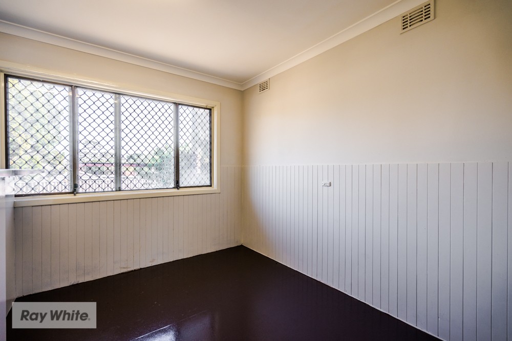 8 Shalford Way, Girrawheen, WA 6064