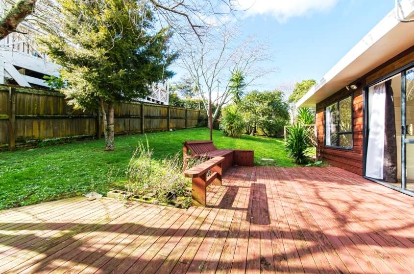 7/23B View Road, Glenfield, North Shore City