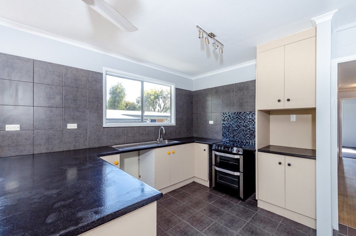 31 Anderson Street, Clinton, QLD 4680