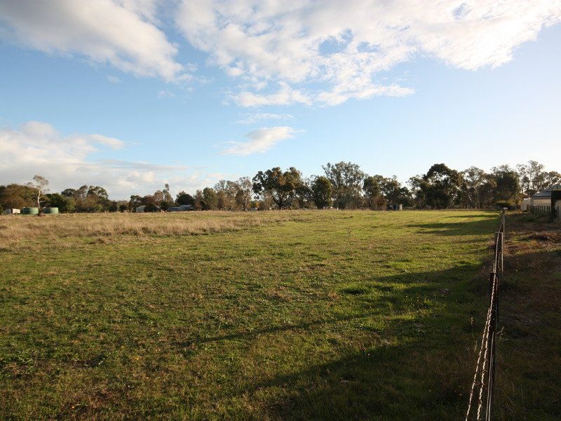 63 Hairs Lane, Benalla, VIC 3672