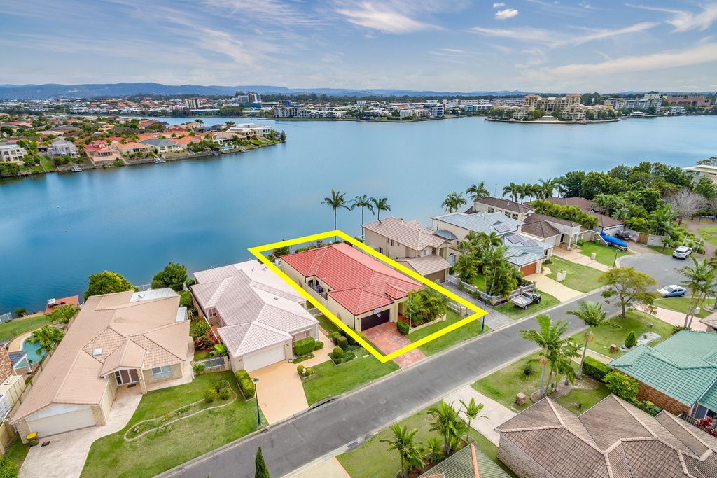 9 Notre Dame Court, Varsity Lakes, QLD 4227