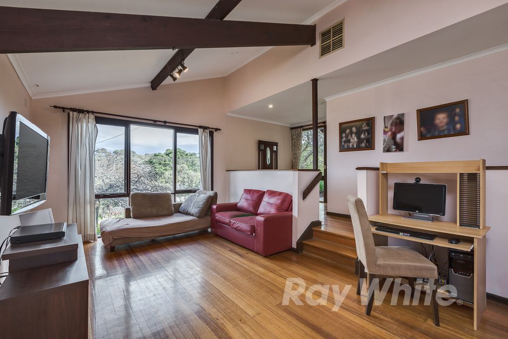 5 Koonawarra Way, Diamond Creek, VIC 3089