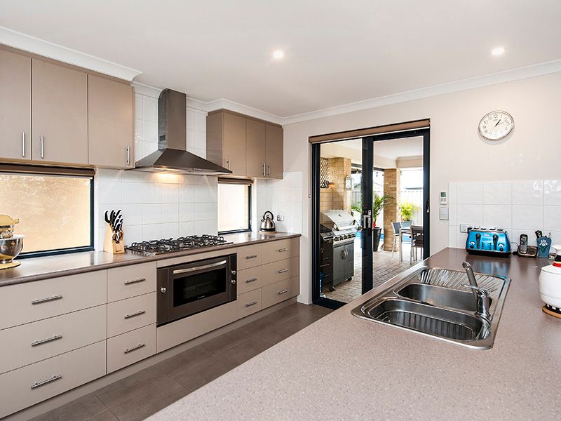 10 Jutland Avenue, Baldivis, WA 6171