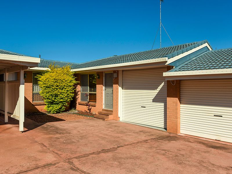 12 Potter Street, South Toowoomba QLD 4350