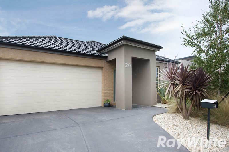 20 Petrel Circuit, Pakenham, VIC 3810